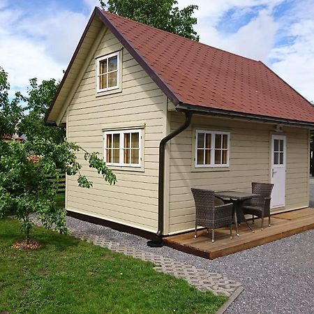 Aadel Guesthouse Pärnu Exterior photo